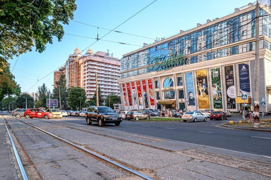 Комфортные Апартаменты 36 Жемчужина Odesa Exterior foto