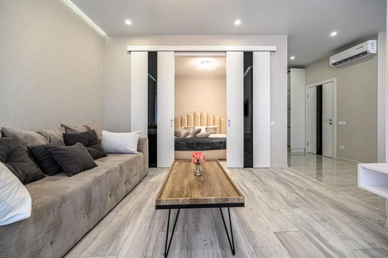 Комфортные Апартаменты 36 Жемчужина Odesa Exterior foto