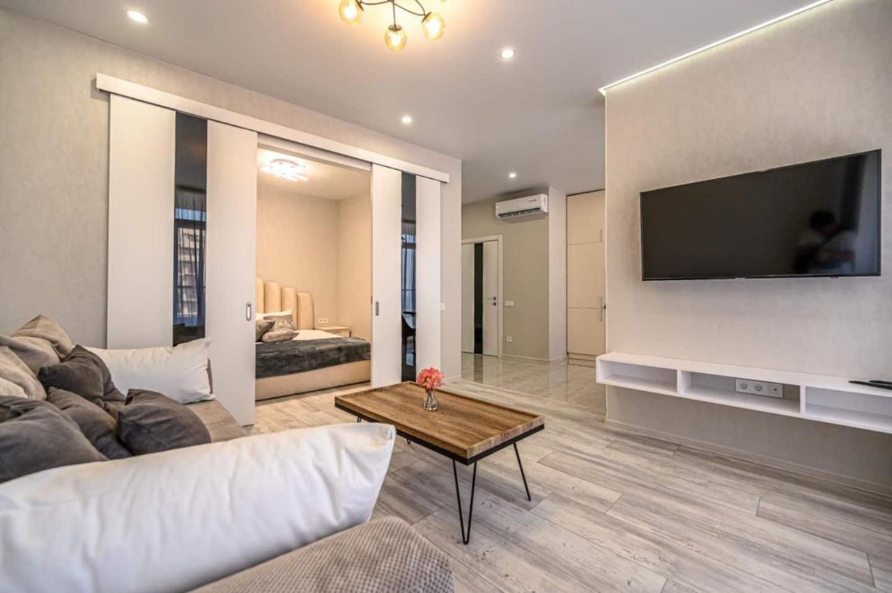 Комфортные Апартаменты 36 Жемчужина Odesa Exterior foto